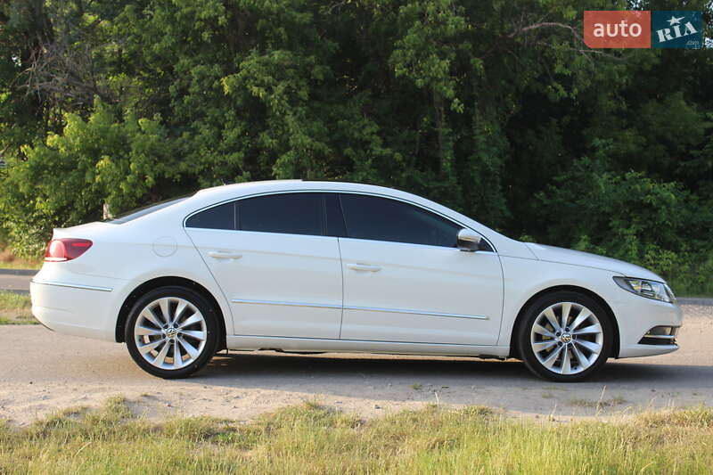 Купе Volkswagen CC / Passat CC 2014 в Дніпрі