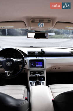 Купе Volkswagen CC / Passat CC 2009 в 