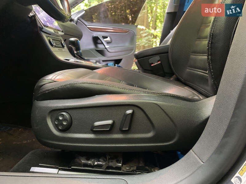 Купе Volkswagen CC / Passat CC 2011 в Баре