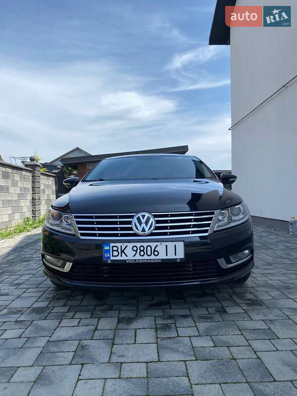Купе Volkswagen CC / Passat CC 2012 в 