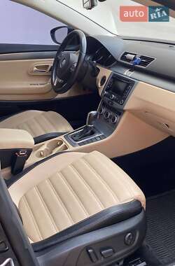 Купе Volkswagen CC / Passat CC 2012 в 