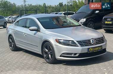 Купе Volkswagen CC / Passat CC 2012 в Чернівцях