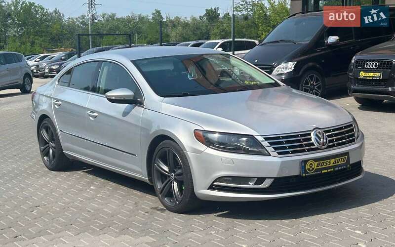 Купе Volkswagen CC / Passat CC 2012 в Черновцах