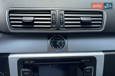 Купе Volkswagen CC / Passat CC 2014 в 