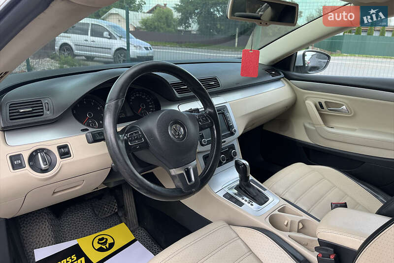 Купе Volkswagen CC / Passat CC 2009 в Коломиї