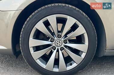 Купе Volkswagen CC / Passat CC 2009 в 