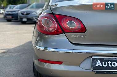 Купе Volkswagen CC / Passat CC 2009 в 