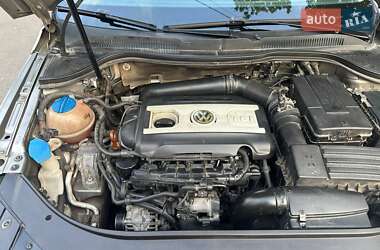 Купе Volkswagen CC / Passat CC 2010 в 