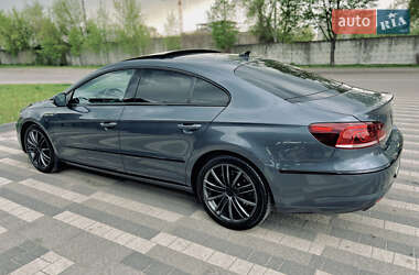 Купе Volkswagen CC / Passat CC 2012 в 