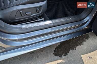 Купе Volkswagen CC / Passat CC 2013 в 