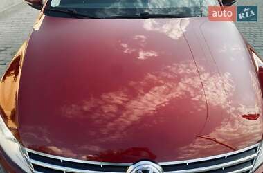 Купе Volkswagen CC / Passat CC 2013 в 