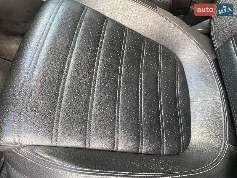 Купе Volkswagen CC / Passat CC 2013 в Дніпрі