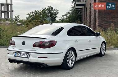 Купе Volkswagen CC / Passat CC 2011 в Киеве