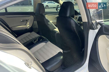 Купе Volkswagen CC / Passat CC 2011 в 