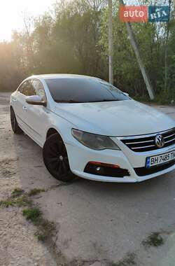 Купе Volkswagen CC / Passat CC 2010 в Киеве