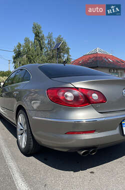 Купе Volkswagen CC / Passat CC 2010 в Киеве