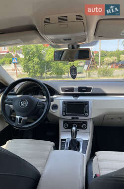 Купе Volkswagen CC / Passat CC 2010 в 