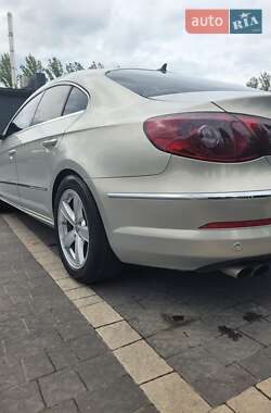 Купе Volkswagen CC / Passat CC 2009 в 