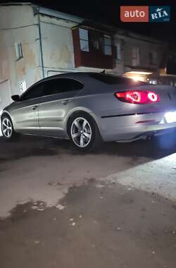 Купе Volkswagen CC / Passat CC 2009 в 
