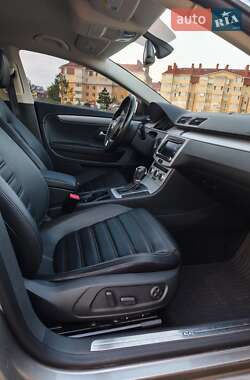 Купе Volkswagen CC / Passat CC 2013 в 