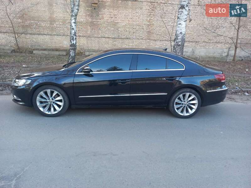 Купе Volkswagen CC / Passat CC 2014 в Киеве