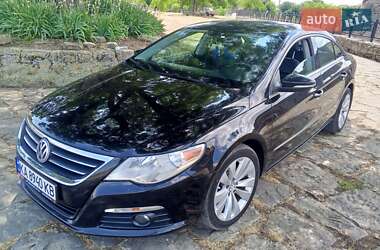 Купе Volkswagen CC / Passat CC 2011 в 