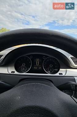 Купе Volkswagen CC / Passat CC 2012 в 