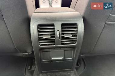 Купе Volkswagen CC / Passat CC 2012 в 