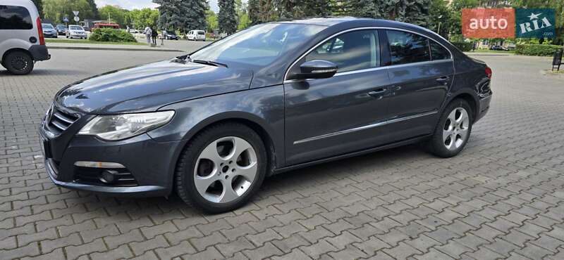 Купе Volkswagen CC / Passat CC 2010 в 