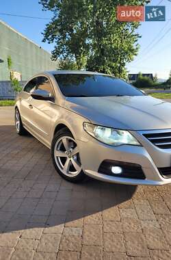 Купе Volkswagen CC / Passat CC 2009 в Надворной