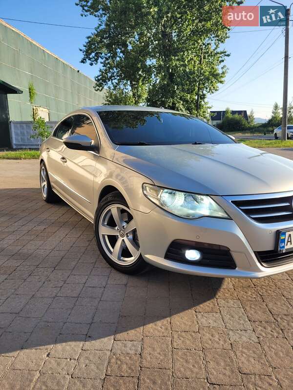 Купе Volkswagen CC / Passat CC 2009 в 