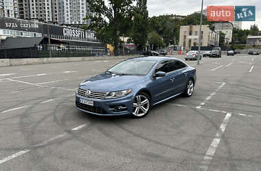 Купе Volkswagen CC / Passat CC 2015 в Києві