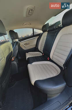 Купе Volkswagen CC / Passat CC 2013 в 