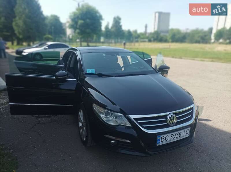 Купе Volkswagen CC / Passat CC 2008 в Дрогобичі