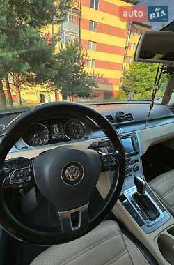 Купе Volkswagen CC / Passat CC 2012 в 