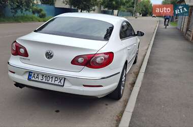Купе Volkswagen CC / Passat CC 2011 в 