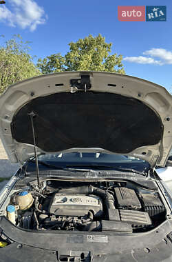 Купе Volkswagen CC / Passat CC 2010 в 