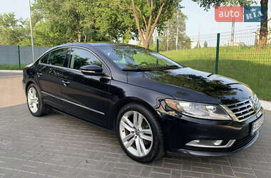Купе Volkswagen CC / Passat CC 2013 в Киеве