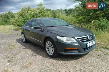 Купе Volkswagen CC / Passat CC 2011 в 