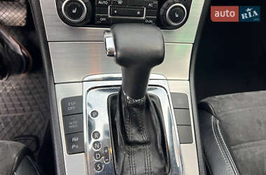 Купе Volkswagen CC / Passat CC 2009 в 