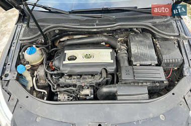 Купе Volkswagen CC / Passat CC 2009 в 
