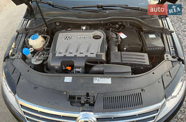 Купе Volkswagen CC / Passat CC 2012 в 