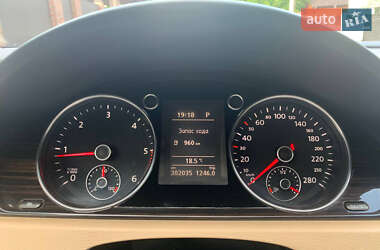 Купе Volkswagen CC / Passat CC 2012 в 