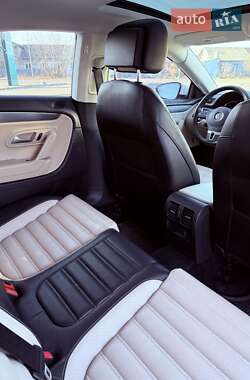 Купе Volkswagen CC / Passat CC 2013 в 