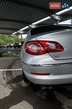 Купе Volkswagen CC / Passat CC 2011 в 