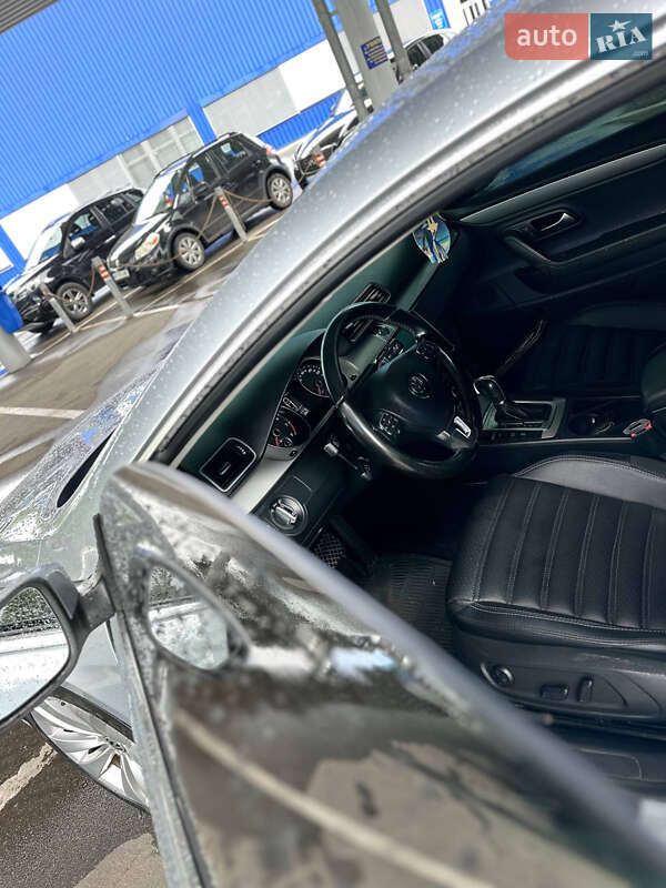 Купе Volkswagen CC / Passat CC 2011 в Запорожье