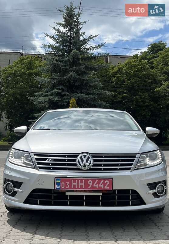 Купе Volkswagen CC / Passat CC 2015 в Києві