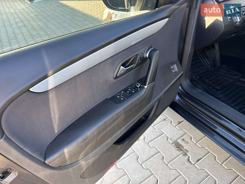 Купе Volkswagen CC / Passat CC 2009 в Луцке