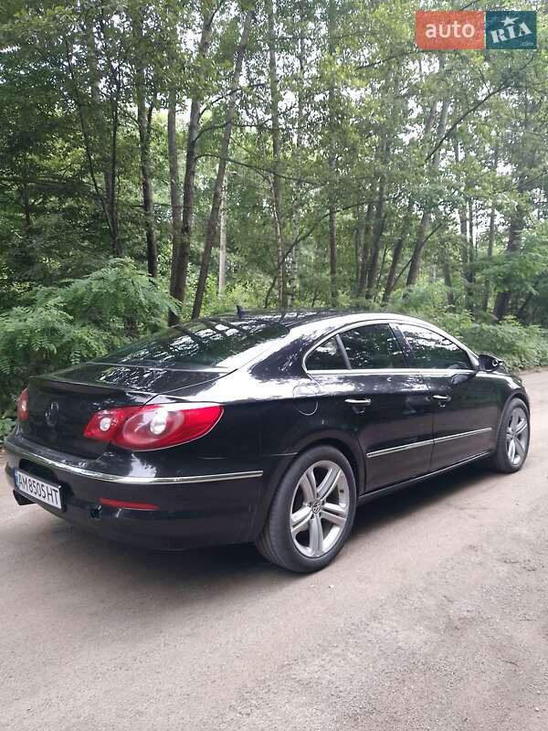 Купе Volkswagen CC / Passat CC 2010 в Радомышле