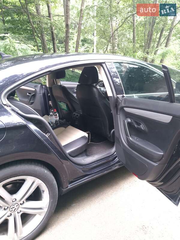 Купе Volkswagen CC / Passat CC 2010 в Радомышле